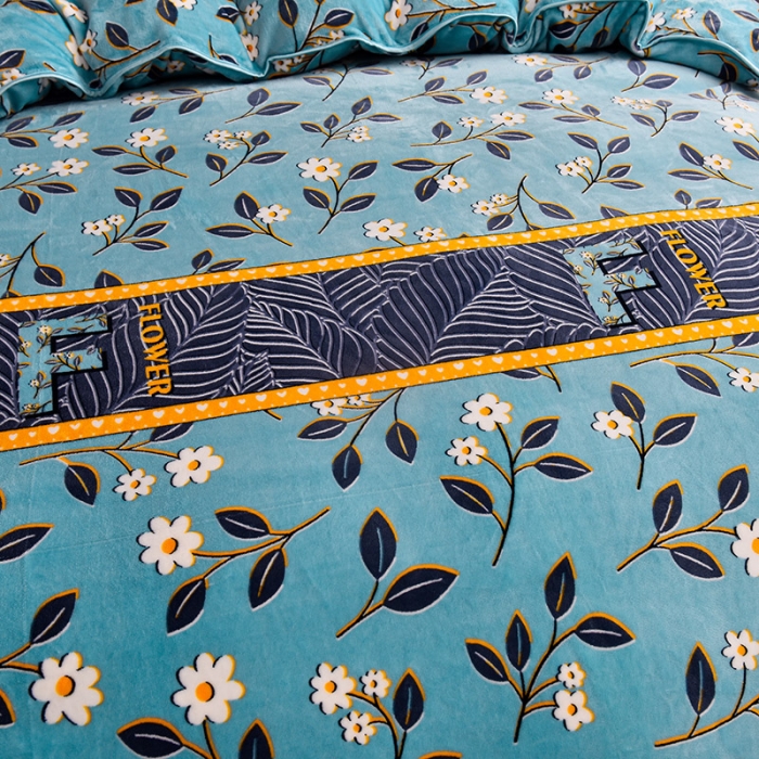 91家纺网 家纺一手货源 找家纺 盈超2023新款A类高克重印花牛奶绒金貂绒床裙款保暖绒四件套 雏菊