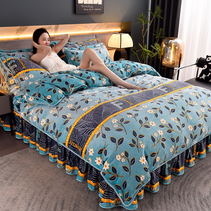 91家纺网 家纺一手货源 找家纺 盈超2023新款A类高克重印花牛奶绒金貂绒床裙款保暖绒四件套 雏菊