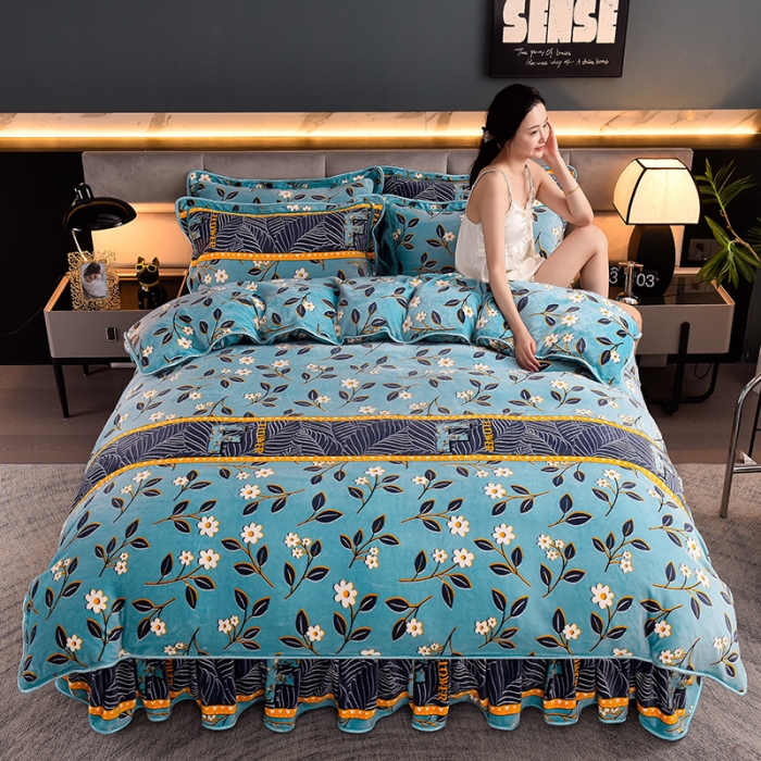 91家纺网 家纺一手货源 找家纺 盈超2023新款A类高克重印花牛奶绒金貂绒床裙款保暖绒四件套 雏菊