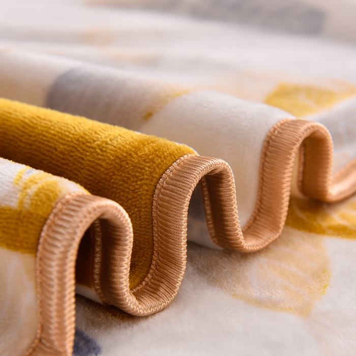 91家纺网 家纺一手货源 找家纺 盈超2023新款A类高克重印花牛奶绒金貂绒床裙款保暖绒四件套 美好时光