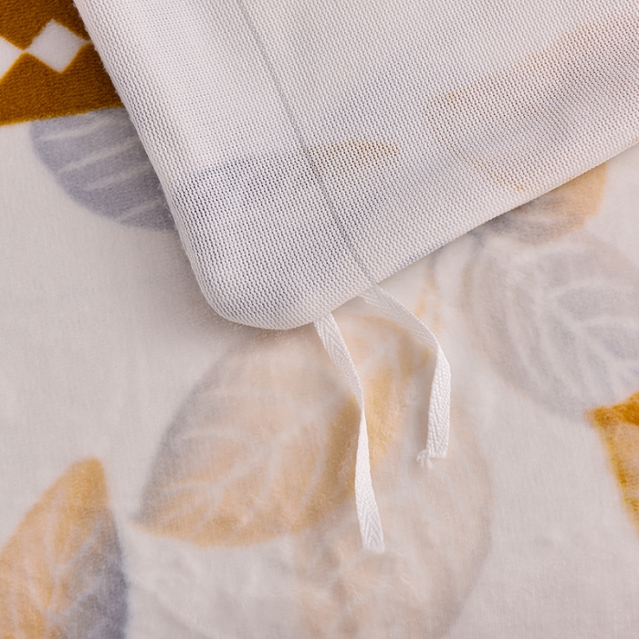 91家纺网 家纺一手货源 找家纺 盈超2023新款A类高克重印花牛奶绒金貂绒床裙款保暖绒四件套 美好时光