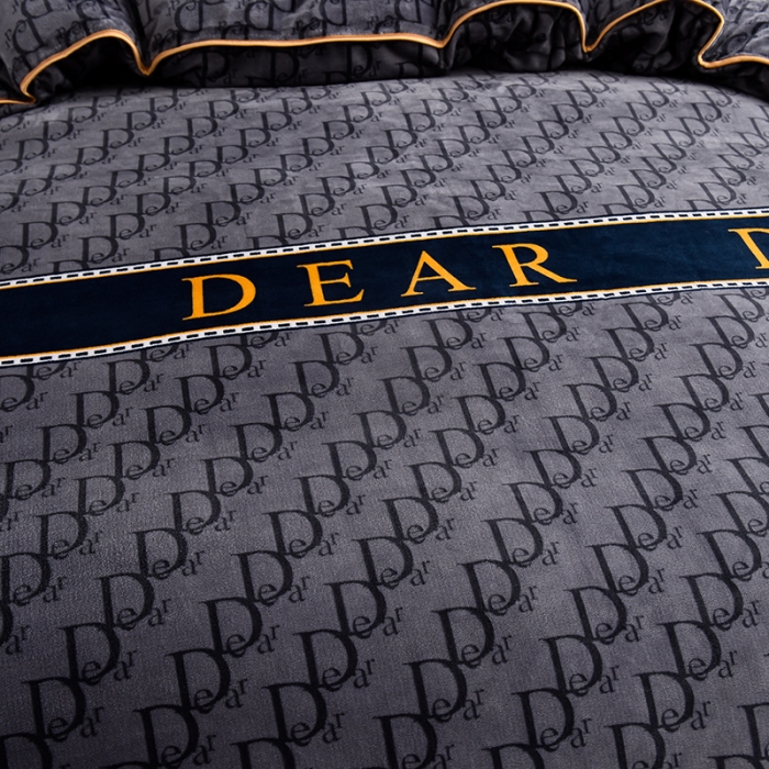 91家纺网 家纺一手货源 找家纺 盈超新款A类高克重印花牛奶绒金貂绒床裙款保暖绒四件套 DEAR风情