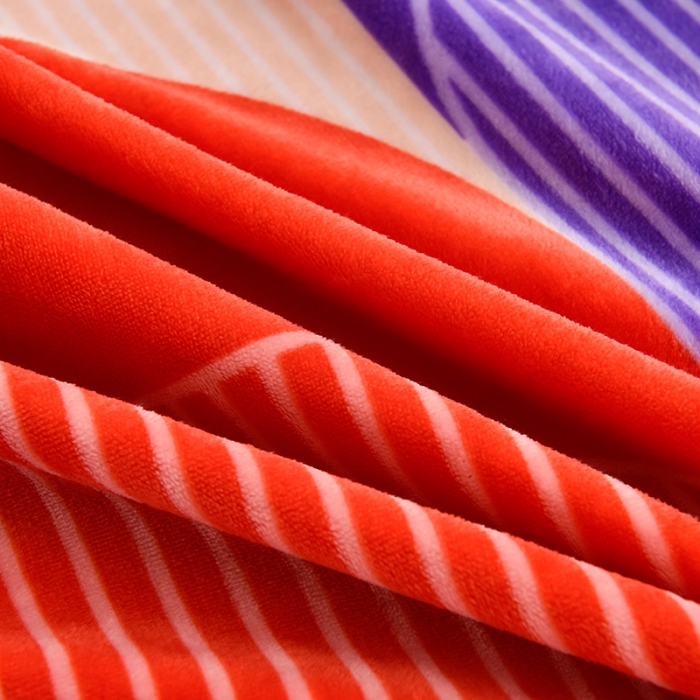 91家纺网 家纺一手货源 找家纺 盈超2023新款A类高克重印花牛奶绒金貂绒床裙款保暖绒四件套 橙色门庭