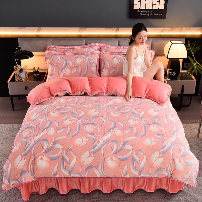 91家纺网 家纺一手货源 找家纺 盈超2023新款A类高克重印花牛奶绒金貂绒床裙款保暖绒四件套 郁金香