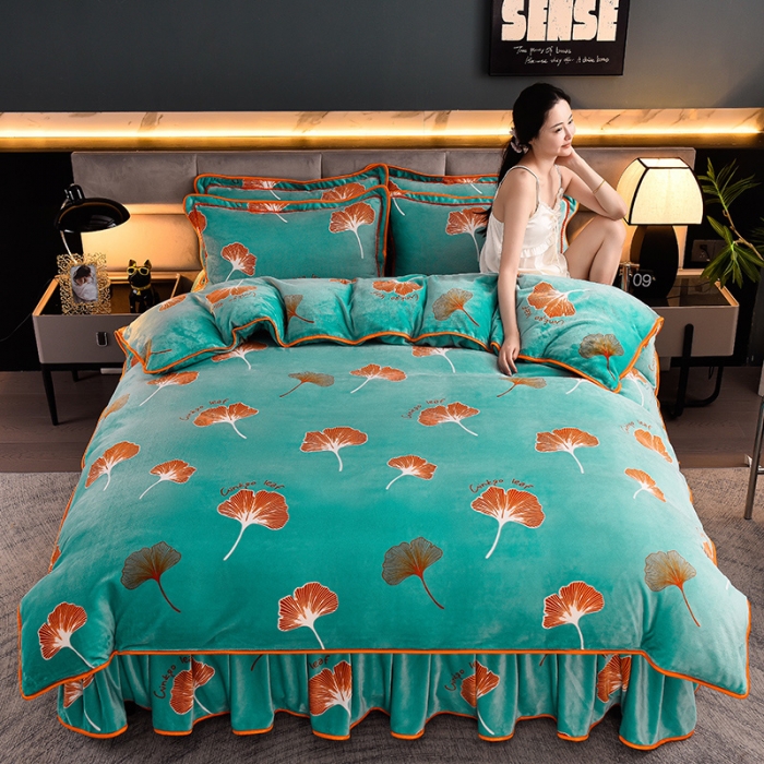 91家纺网 家纺一手货源 找家纺 盈超2023新款A类高克重印花牛奶绒金貂绒床裙款保暖绒四件套 绿庭扇叶