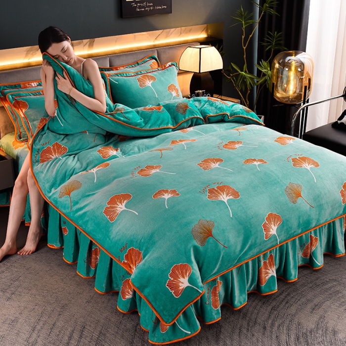 91家纺网 家纺一手货源 找家纺 盈超2023新款A类高克重印花牛奶绒金貂绒床裙款保暖绒四件套 绿庭扇叶