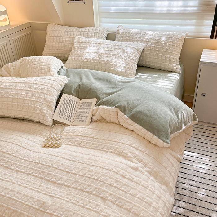 91家纺网 家纺一手货源 找家纺 （总）澳梵 2023新款立体压花兔兔绒牛奶绒四件套