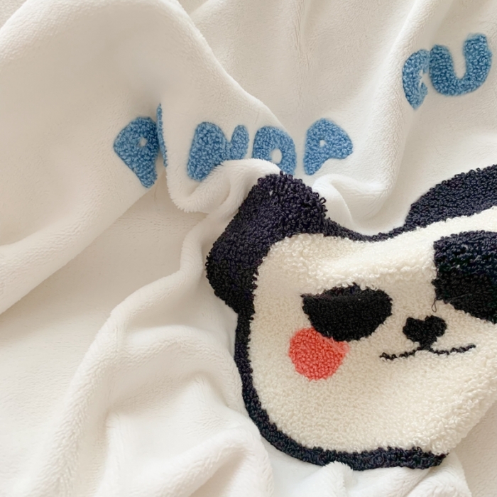 91家纺网 家纺一手货源 找家纺 蜜柚 2024新款牛奶绒贝壳边毛巾绣四件套 淘气熊猫