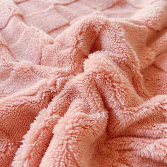 91家纺网 家纺一手货源 找家纺 梦舒羽 2025直播新款高克重塔芙绒羊羔绒多功能盖毯毛毯 棋盘格粉