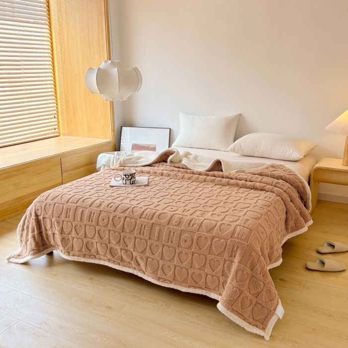 91家纺网 家纺一手货源 找家纺 梦舒羽 2025直播新款高克重塔芙绒羊羔绒多功能盖毯毛毯 简爱 咖