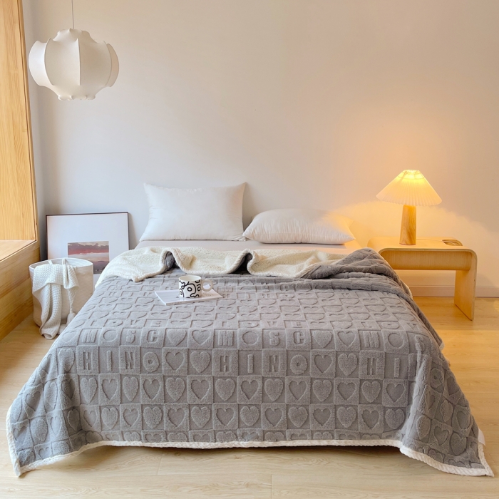 91家纺网 家纺一手货源 找家纺 梦舒羽 2025直播新款高克重塔芙绒羊羔绒多功能盖毯毛毯 简爱 灰