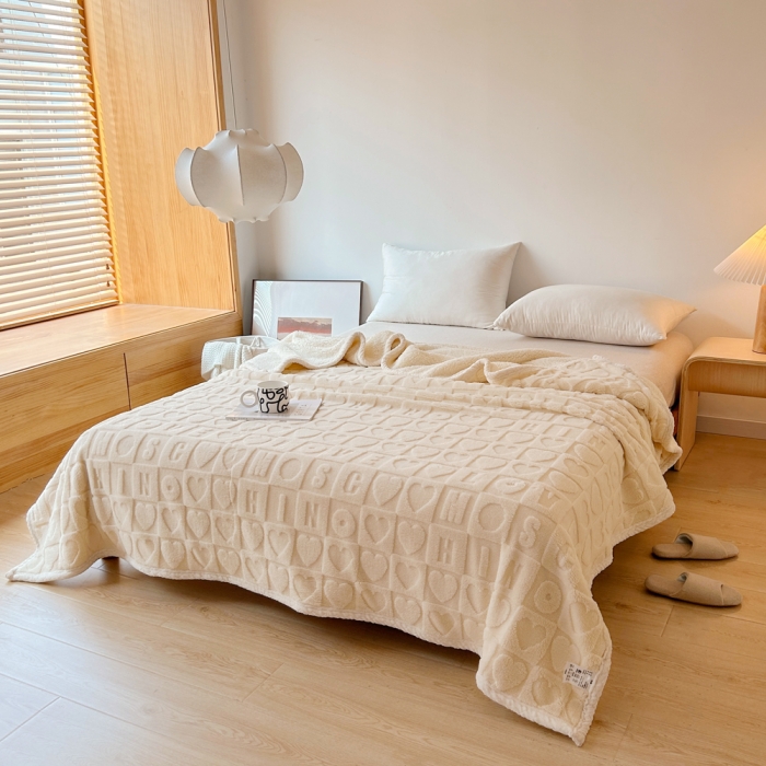 91家纺网 家纺一手货源 找家纺 梦舒羽 2025直播新款高克重塔芙绒羊羔绒多功能盖毯毛毯 简爱 白