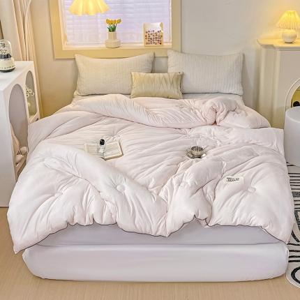 91家纺网 家纺一手货源 找家纺 寐居 2023新款提花暖绒亲肤被浅粉