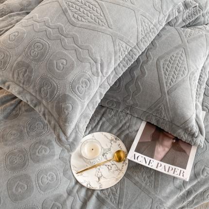 91家纺网 家纺一手货源 找家纺 （总）寐居家纺 2023年高克重烂花牛奶绒枕套