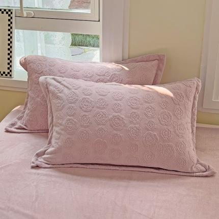 91家纺网 家纺一手货源 找家纺 （总）寐居家纺 2023年高克重烂花牛奶绒枕套