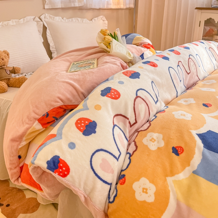 91家纺网 家纺一手货源 找家纺 眠博士 2023新款系列9印花简单款三件套 简单款单被套-彩条兔