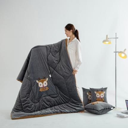 91家纺网 家纺一手货源 找家纺 （总）雷娜家居加厚5斤长毛绒可爱围巾鹿抱枕被