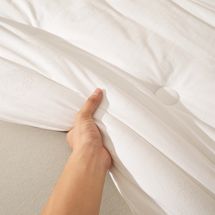 91家纺网 家纺一手货源 找家纺 （总）德芙 2023新款全棉40s大提花酒店风冬被