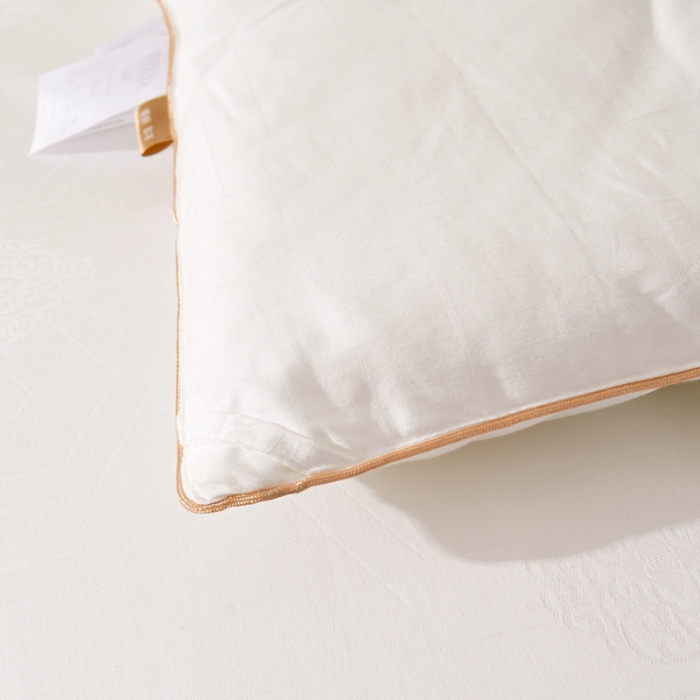 91家纺网 家纺一手货源 找家纺 德芙2023新款全棉40s大提花酒店风冬被 春秋被 被子 被芯别具一格