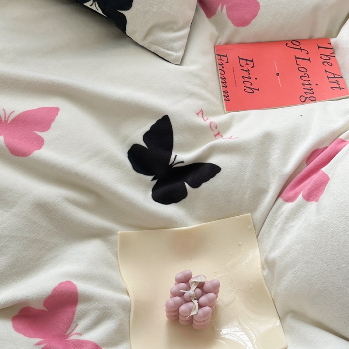 91家纺网 家纺一手货源 找家纺 柚子 2023新款牛奶绒四件套-小众混搭系列 蝴蝶