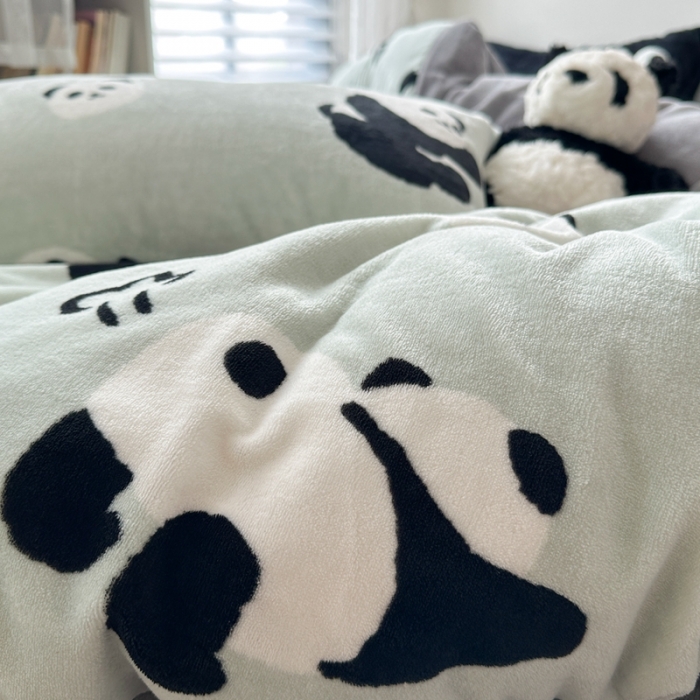 91家纺网 家纺一手货源 找家纺 柚子 2023新款牛奶绒四件套-小众混搭系列 趣味熊猫