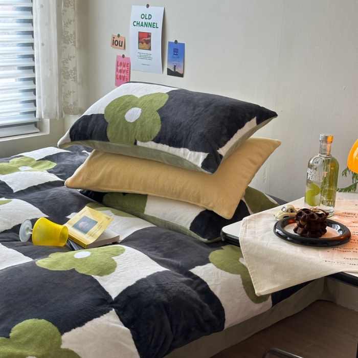 91家纺网 家纺一手货源 找家纺 柚子 2023新款牛奶绒四件套-小众混搭系列 原野