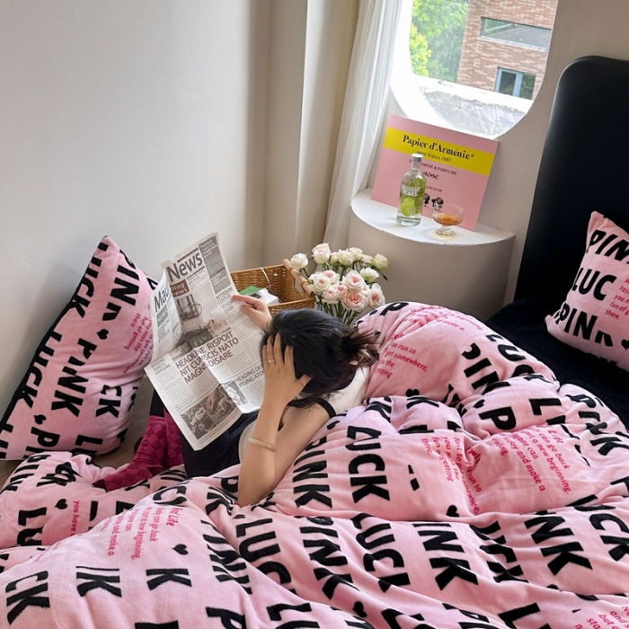 91家纺网 家纺一手货源 找家纺 柚子 2023新款牛奶绒四件套-时尚系列 拉卡