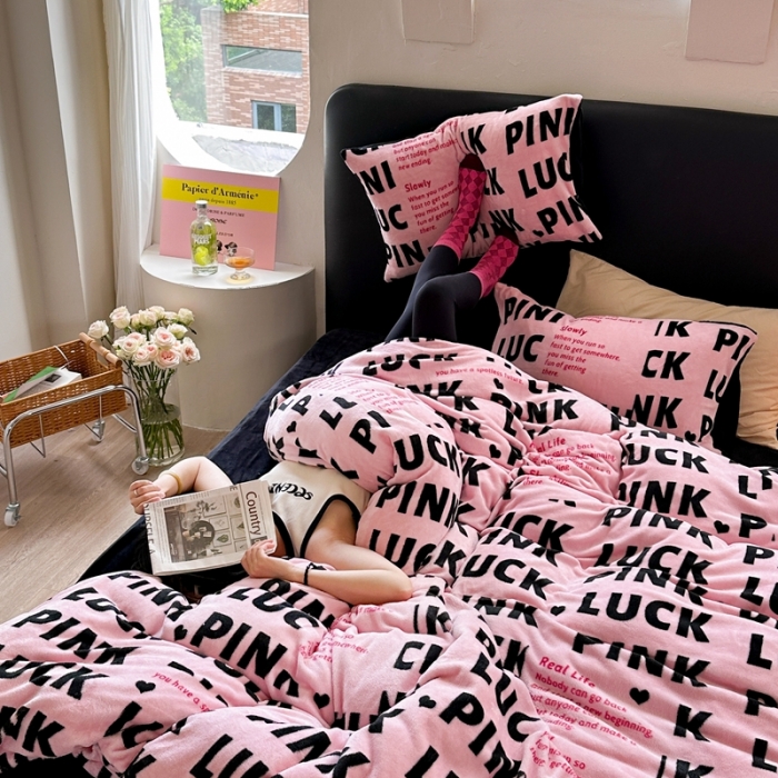 91家纺网 家纺一手货源 找家纺 柚子 2023新款牛奶绒四件套-时尚系列 拉卡