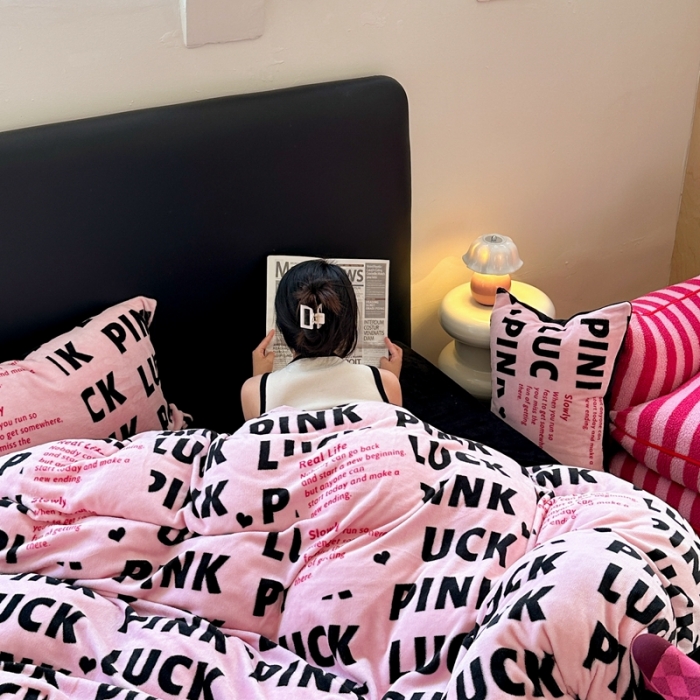 91家纺网 家纺一手货源 找家纺 柚子 2023新款牛奶绒四件套-时尚系列 拉卡