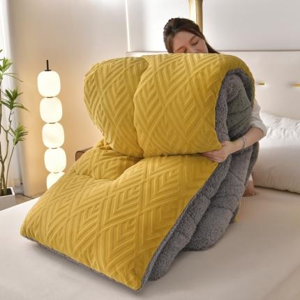 91家纺网 家纺一手货源 找家纺 南北家居 2024新款牛奶绒羊羔绒纯色加厚保暖冬被 柠檬黄