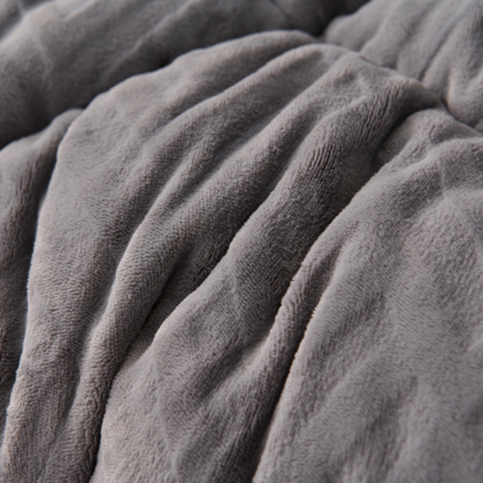 91家纺网 家纺一手货源 找家纺 南北家居 2024新款牛奶绒羊羔绒纯色加厚保暖冬被 高级灰