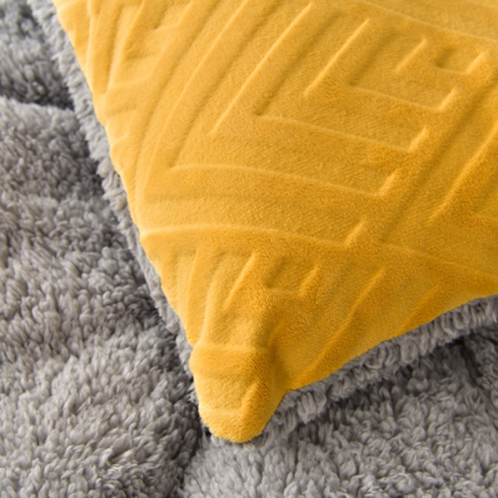 91家纺网 家纺一手货源 找家纺 南北家居 2024新款牛奶绒羊羔绒纯色加厚保暖冬被 柠檬黄