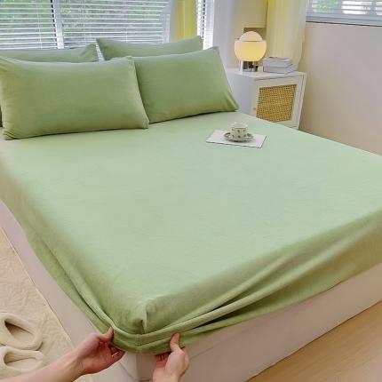 91家纺网 家纺一手货源 找家纺 七仙女家纺 2025新款A类230g高克重牛奶绒单品床笠 豆绿色