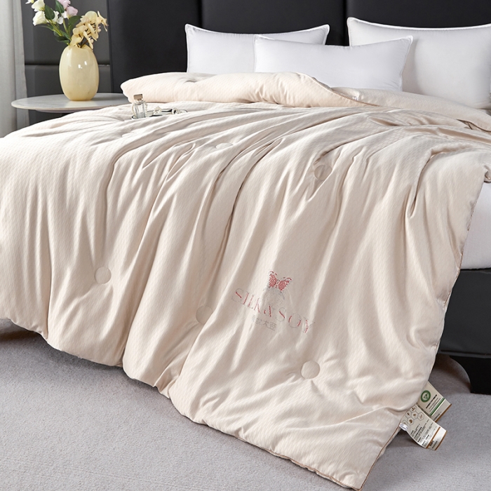 91家纺网 家纺一手货源 找家纺 丽卡家纺 2023新款米兰大豆被 卡其