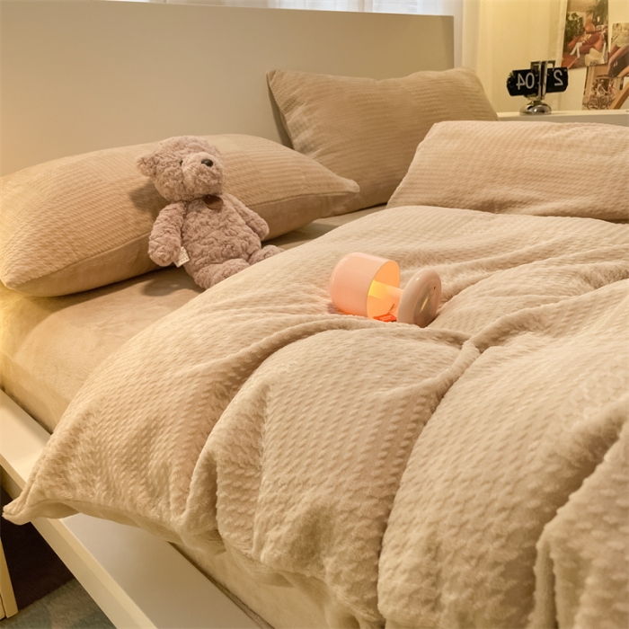 91家纺网 家纺一手货源 找家纺 （总）857家居 2023新款牛奶绒雕花四件套