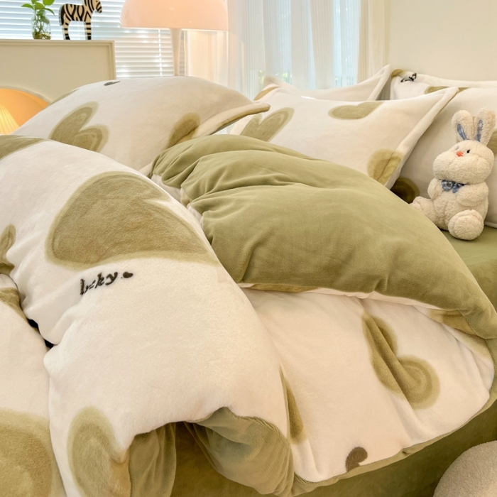 91家纺网 家纺一手货源 找家纺 川悦生活 直播爆款ins网红风200克印花小清新卡通牛奶绒四件套 萌心