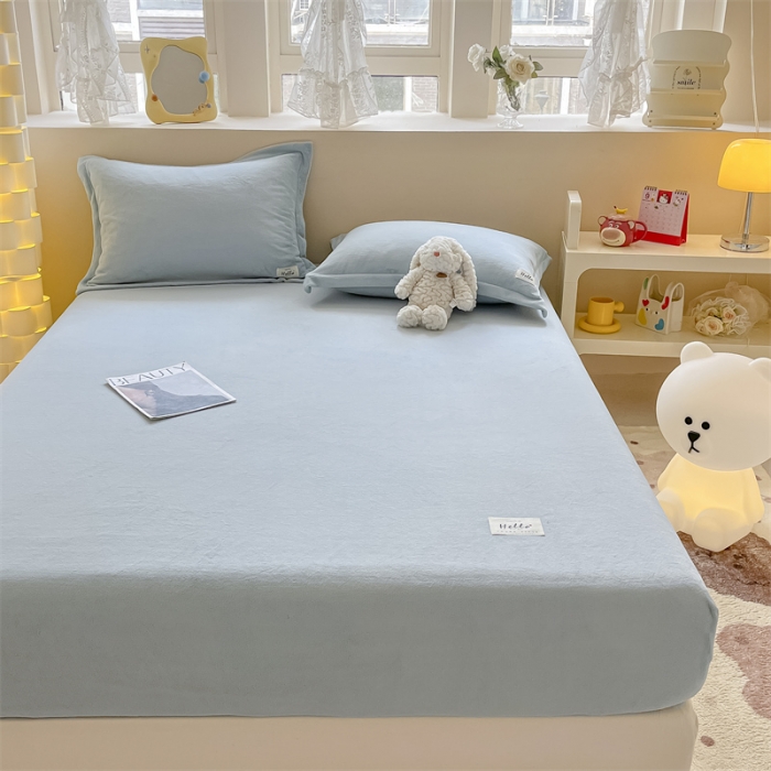 91家纺网 家纺一手货源 找家纺 857 2023新款牛奶绒床笠 水蓝