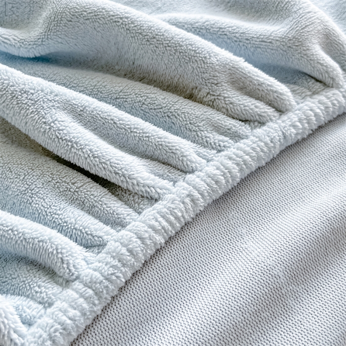 91家纺网 家纺一手货源 找家纺 857 2023新款牛奶绒床笠 水蓝