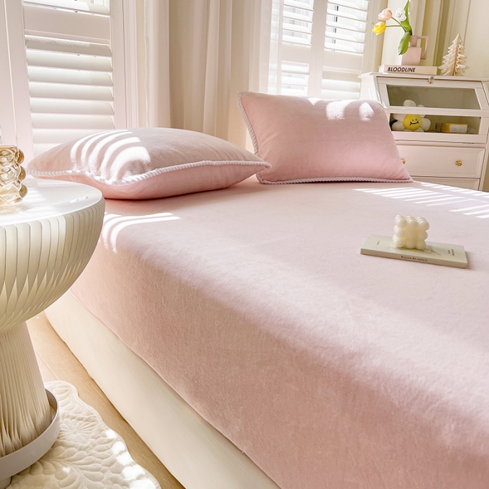 91家纺网 家纺一手货源 找家纺 857 2023新款牛奶绒床笠 粉色