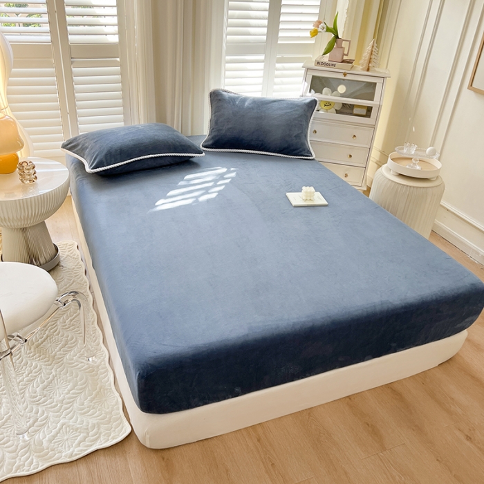 91家纺网 家纺一手货源 找家纺 857 2023新款牛奶绒床笠 深蓝