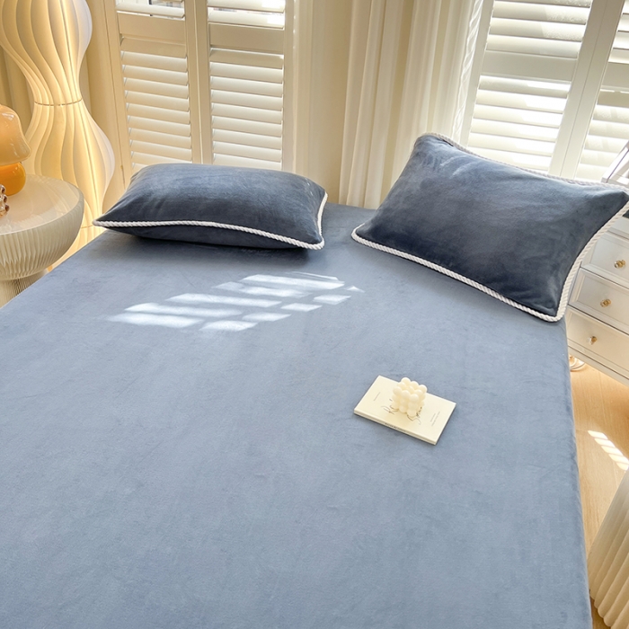 91家纺网 家纺一手货源 找家纺 857 2023新款牛奶绒床笠 深蓝