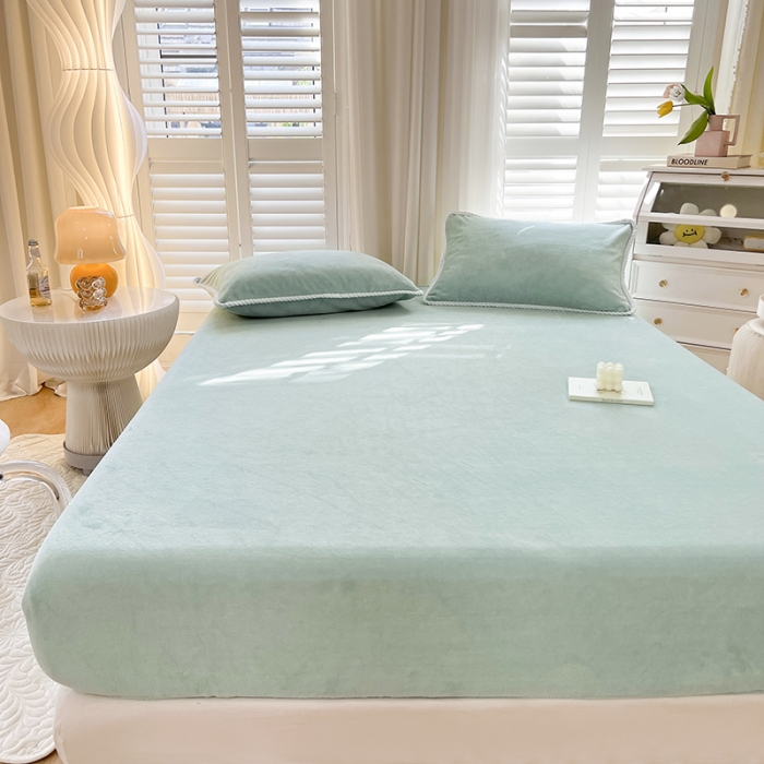 91家纺网 家纺一手货源 找家纺 857 2023新款牛奶绒床笠 水绿