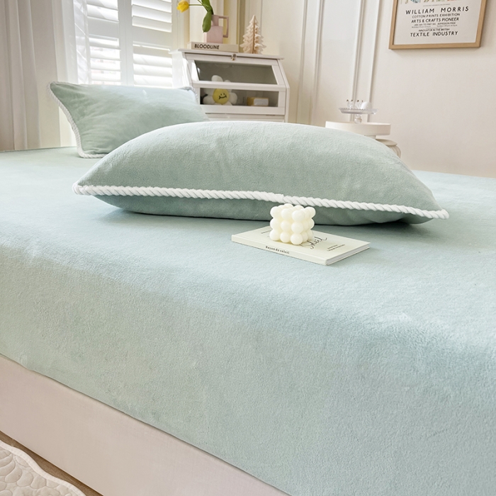 91家纺网 家纺一手货源 找家纺 857 2023新款牛奶绒床笠 水绿