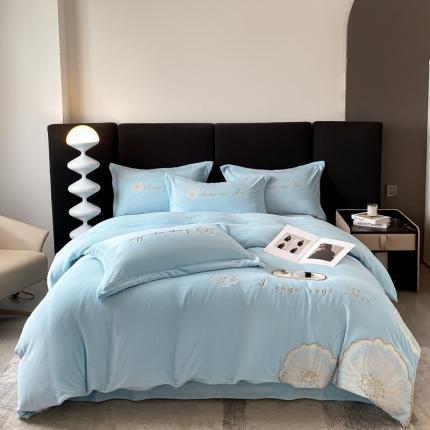 91家纺网 家纺一手货源 找家纺 你好美丽 2025新款200克牛奶绒刺绣花卉3系列四件套 花之语蓝