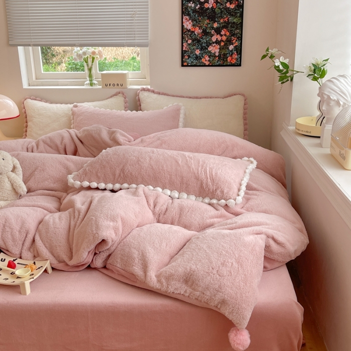 91家纺网 家纺一手货源 找家纺 艾米家居 2023新款秋冬懒兔绒四件套-球球款 豆沙粉