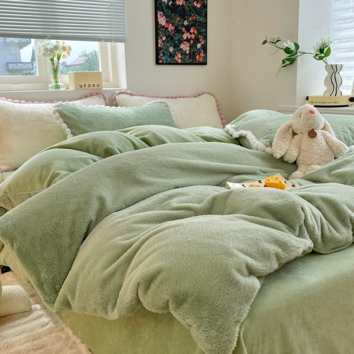 91家纺网 家纺一手货源 找家纺 艾米家居 2023新款秋冬懒兔绒四件套-球球款 果绿