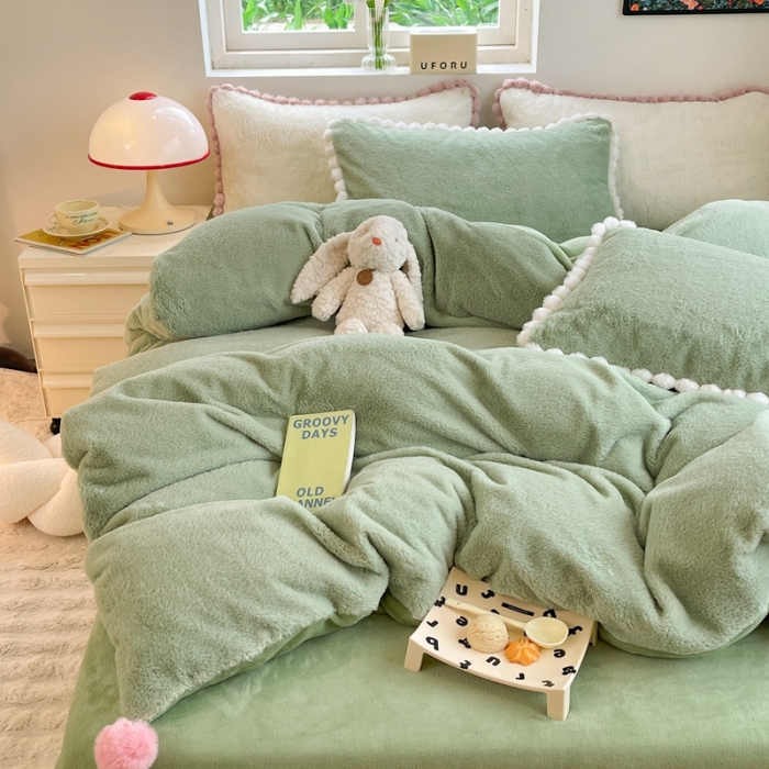 91家纺网 家纺一手货源 找家纺 艾米家居 2023新款秋冬懒兔绒四件套-球球款 果绿