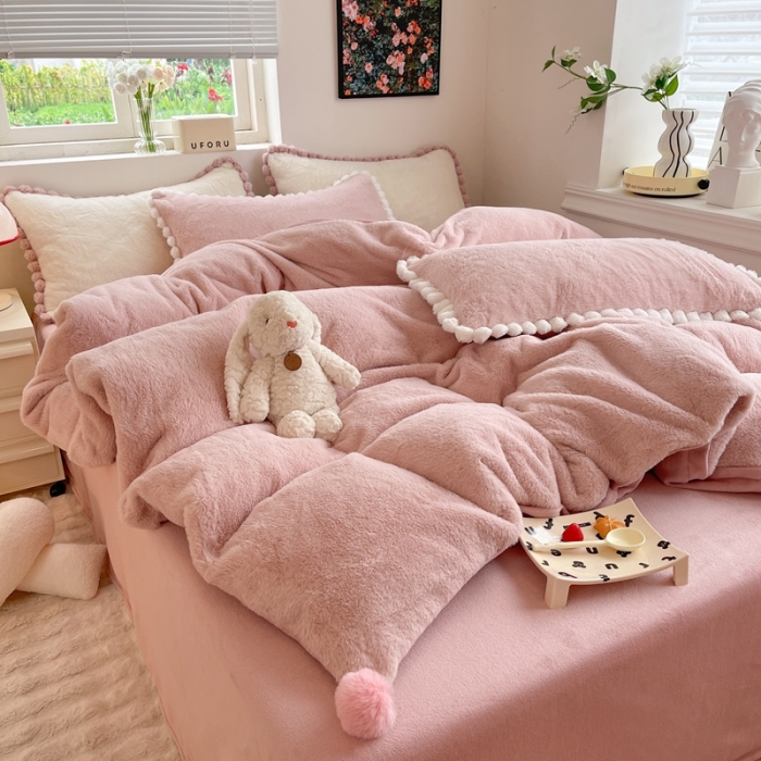 91家纺网 家纺一手货源 找家纺 艾米家居 2023新款秋冬懒兔绒四件套-球球款 豆沙粉