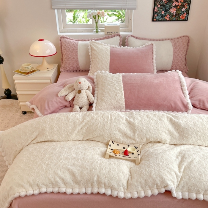 91家纺网 家纺一手货源 找家纺 （总）艾米家居 2023新款秋冬懒兔玫瑰绒牛奶绒四件套