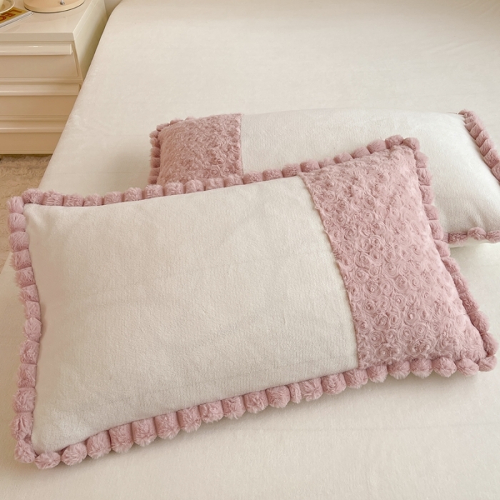 91家纺网 家纺一手货源 找家纺 艾米家居 2023新款秋冬懒兔玫瑰绒牛奶绒四件套 白色